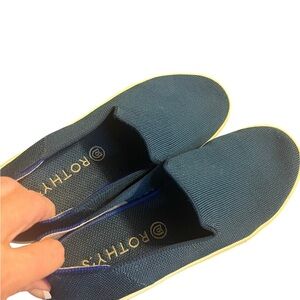Rothy’s Navy Blue Knit Slip-On Flats Size 8.5 | Washable Comfort Shoes